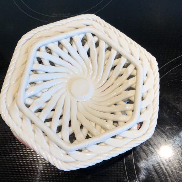 Vintage Italian Ceramic Reticulated Covered Dish  Pink/White - Picture 14 of 14